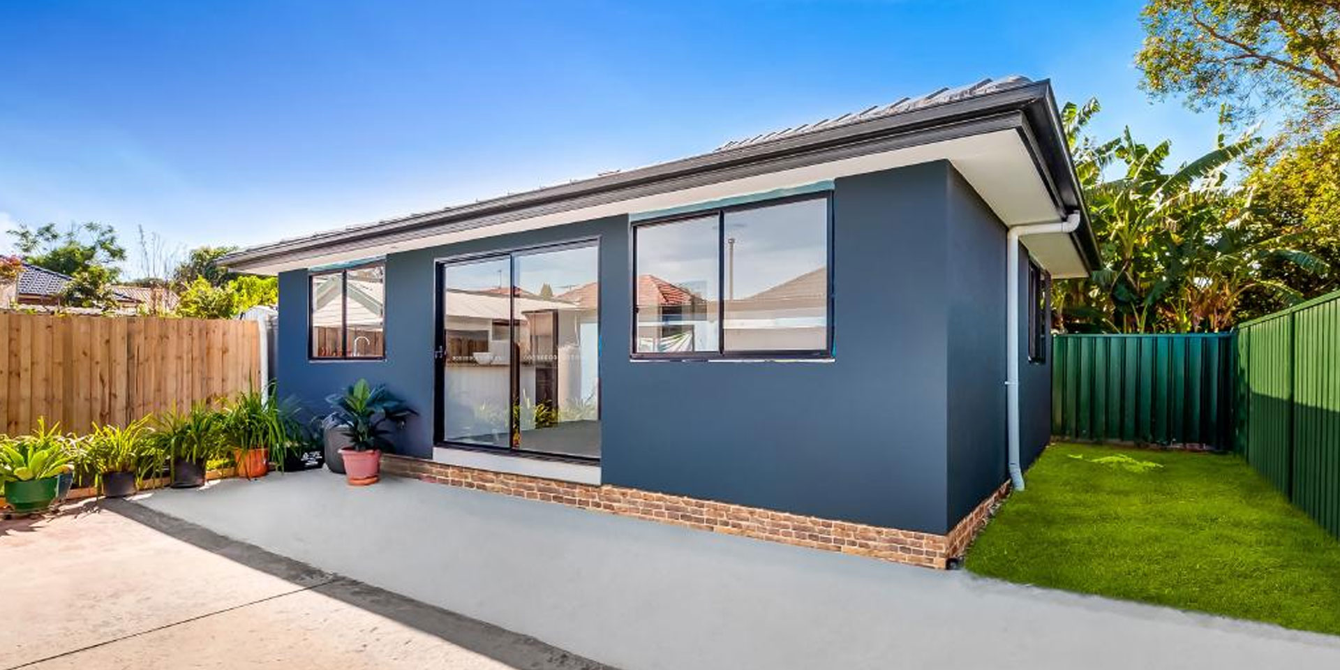 Granny flats and mini homes by STG Building
