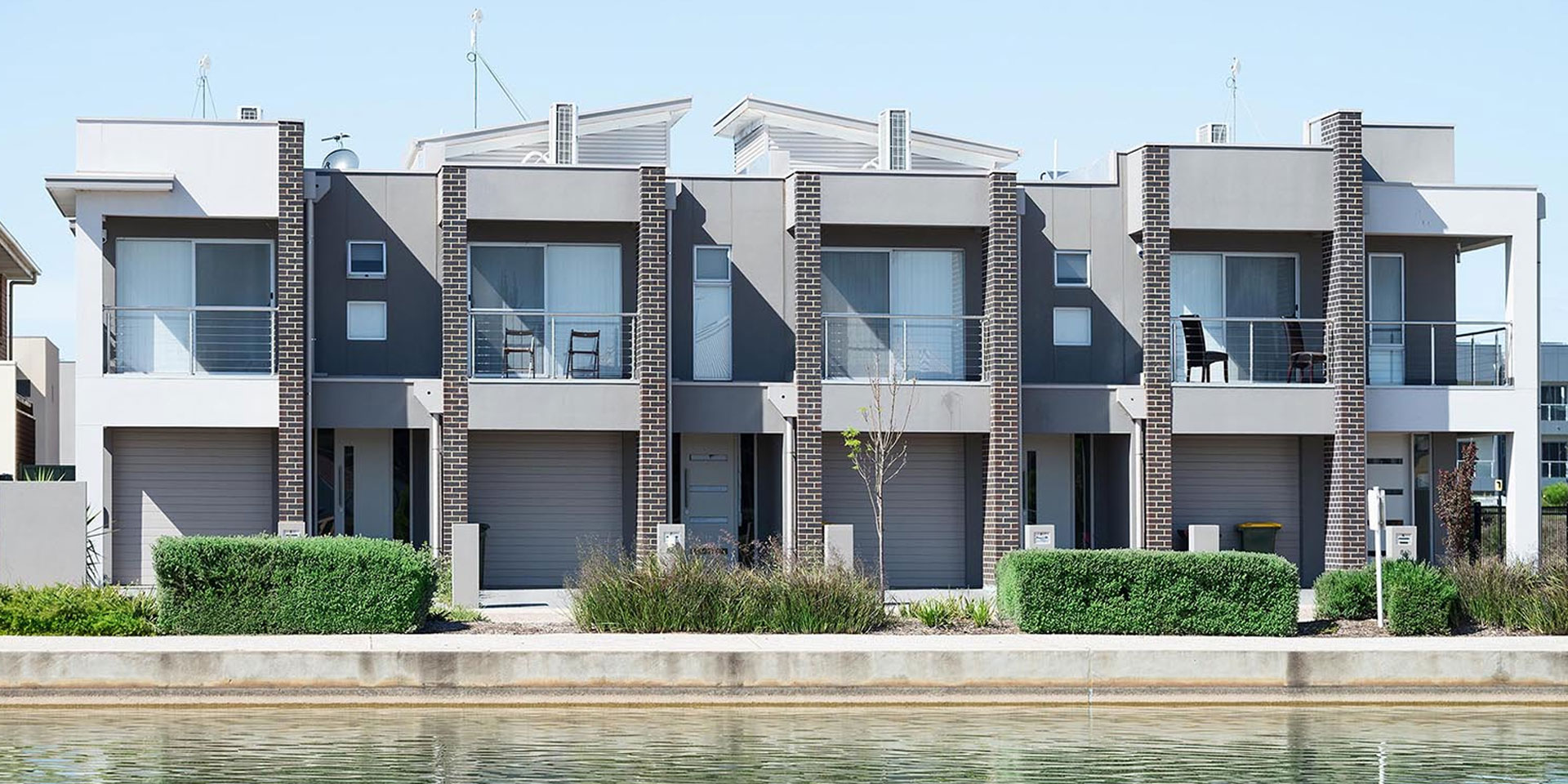 Multi dwellings by STG Building